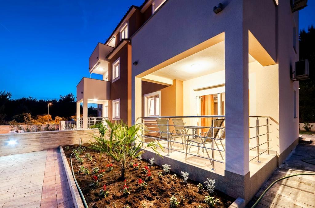 Apartments Hrvoje Vodice Exterior foto