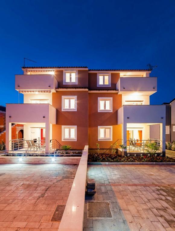 Apartments Hrvoje Vodice Exterior foto